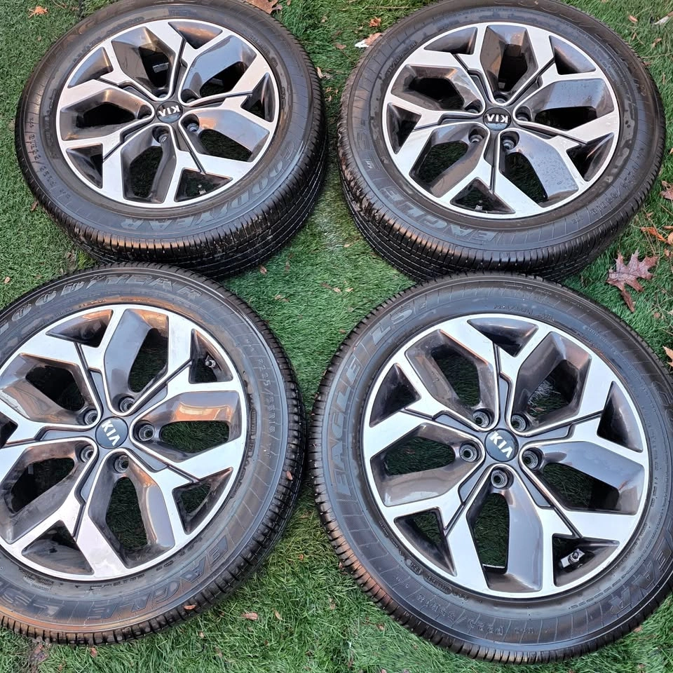 225/55/18 Goodyear All Season Tires w/ Kia OEM Rims & TPMS