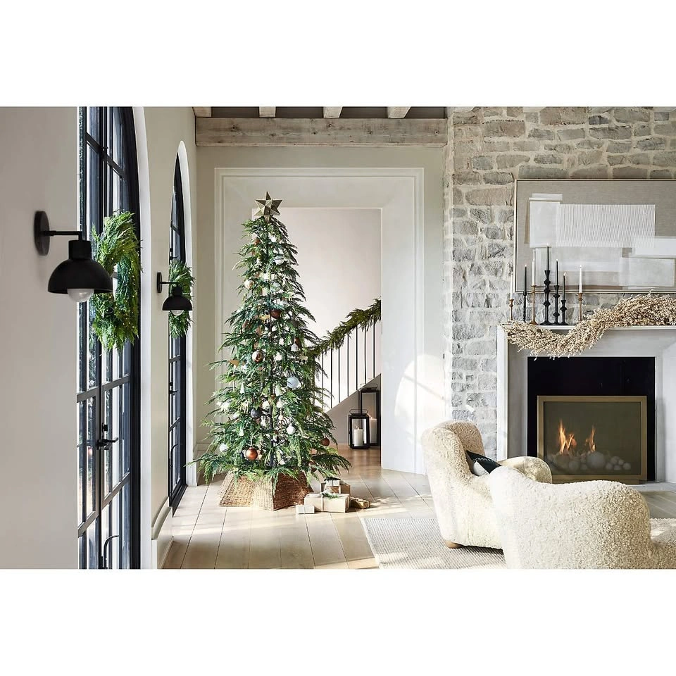Crate & Barrel Woven Star Christmas Tree Collar 10"H 38"W NEW - photo 2