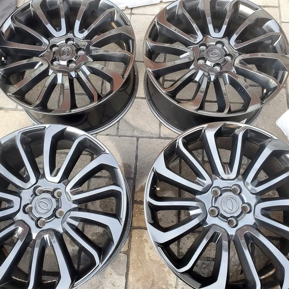 22 inch ART black alloy rims 5x120