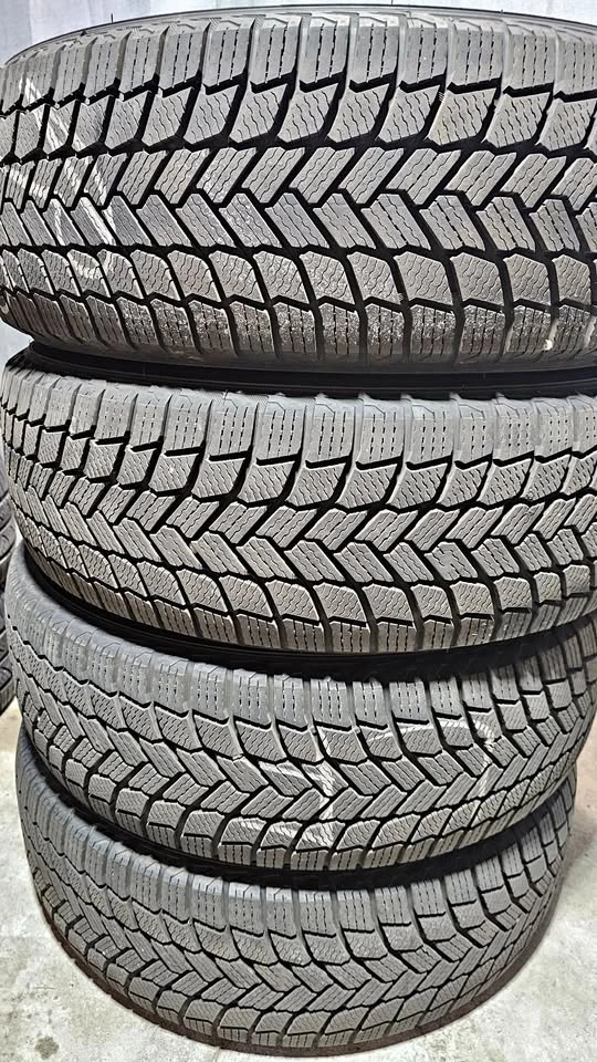 235/65/18 Michelin Winter Tires w/ Black Alloy Rims 5x114.3