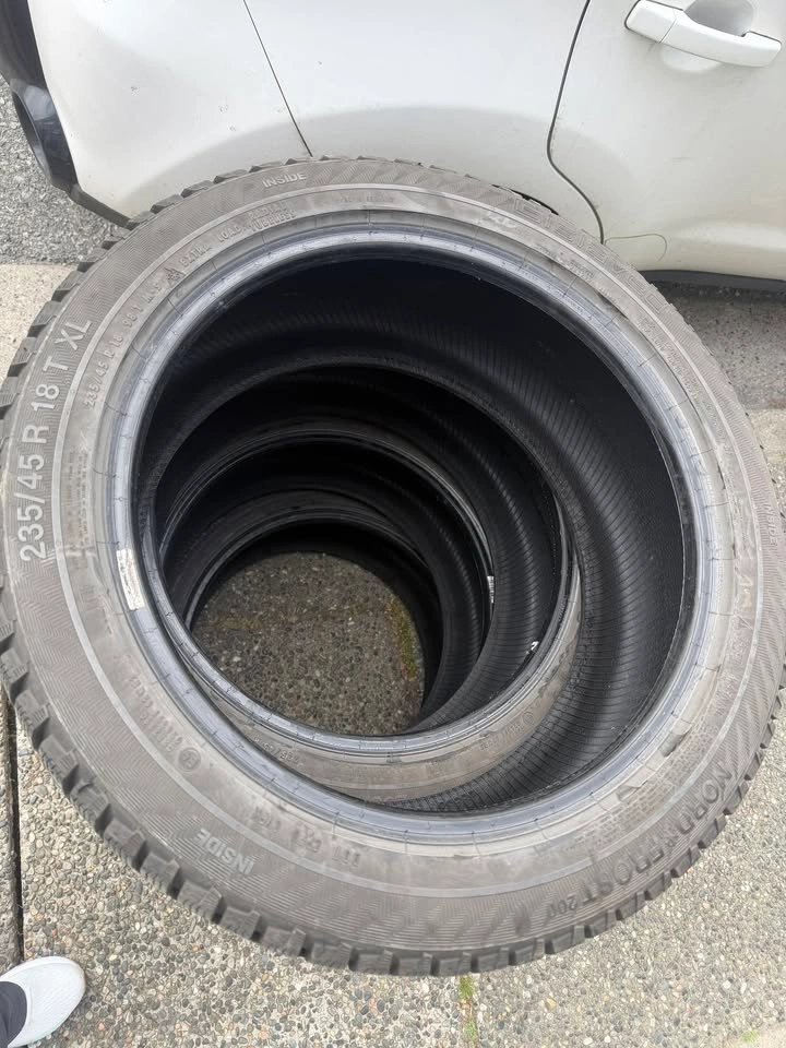GISLAVED 4 Winter tires 235/45R18 98T XL - photo 5
