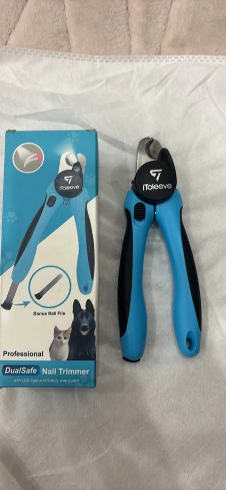 Brand new and never used professional LED pet nail clipper for s - photo 2