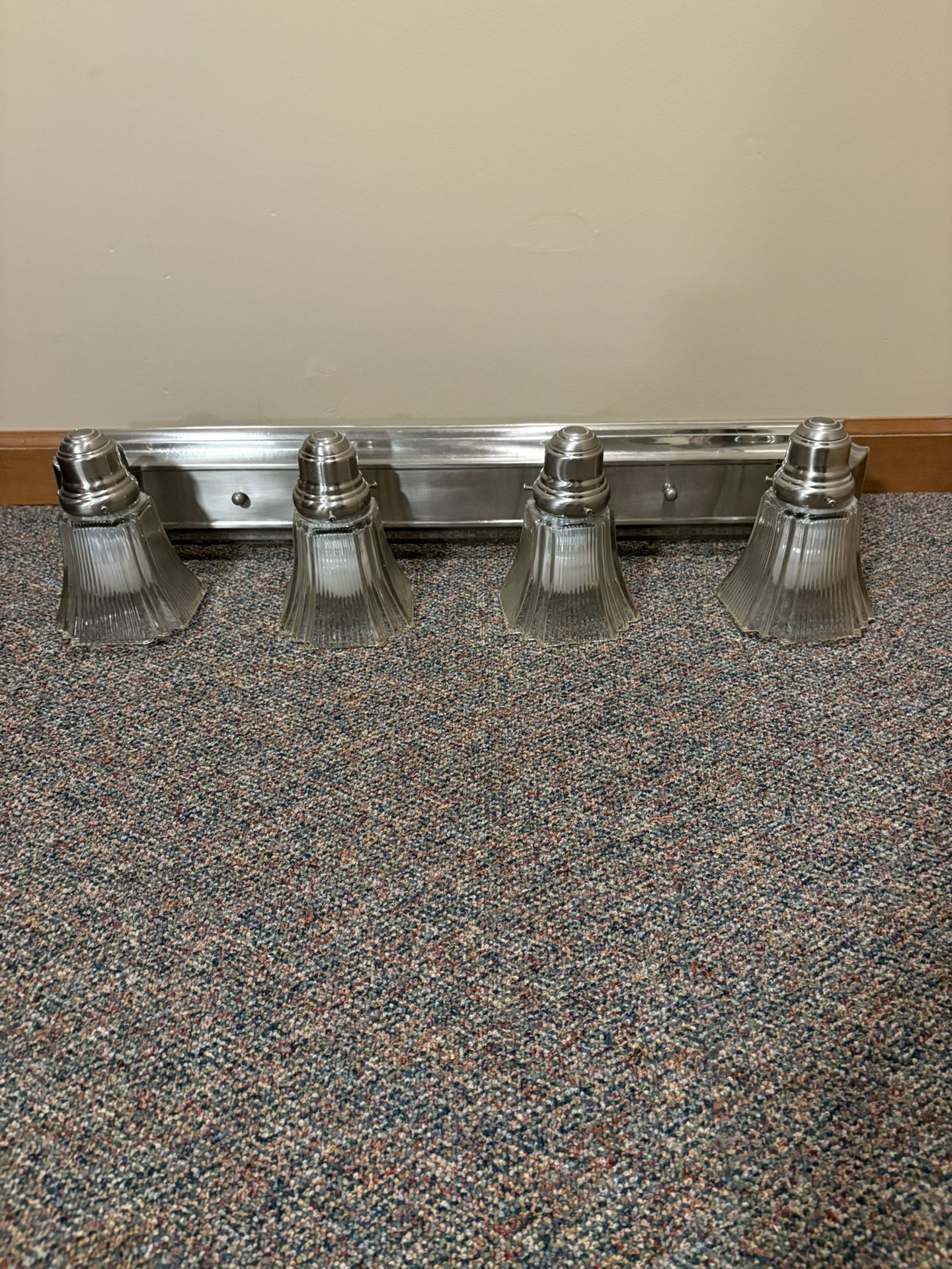 4 Light Vanity Light Fixture - photo 2