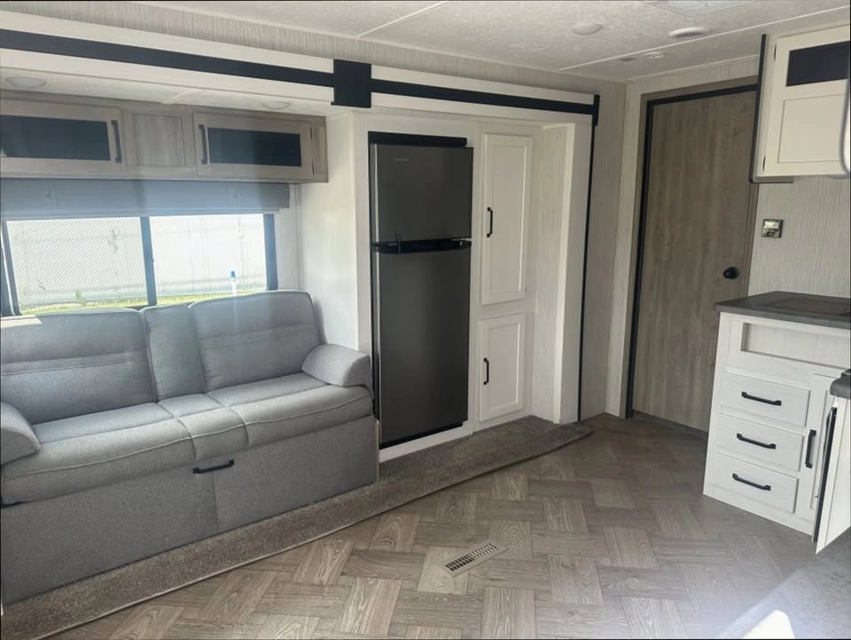 2023 Palamino Puma Ultra-lite 26RLS - photo 4