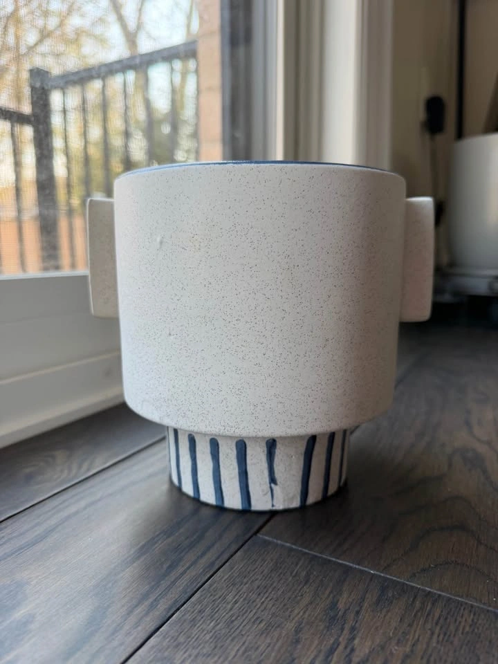 Decorative Plant Pot - Like New - photo 2