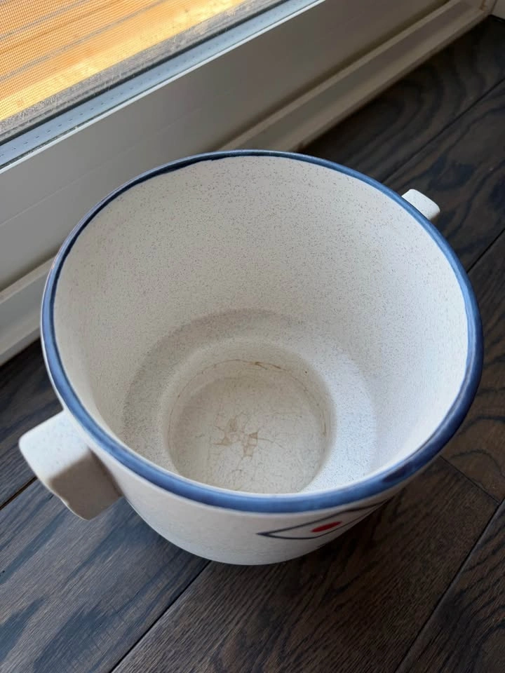 Decorative Plant Pot - Like New - photo 3