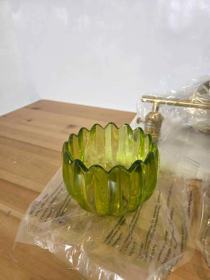 Bathroom Vanity Light 2 Light Brass Tulip Glass, New - photo 2