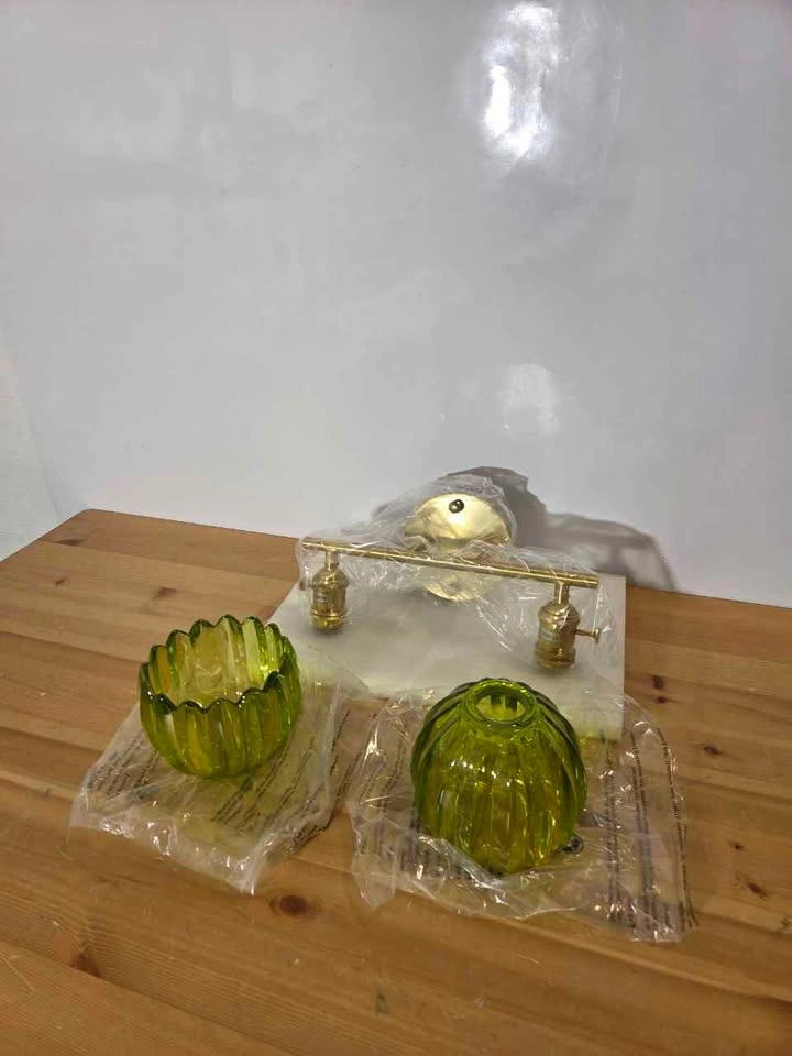 Bathroom Vanity Light 2 Light Brass Tulip Glass, New - photo 4