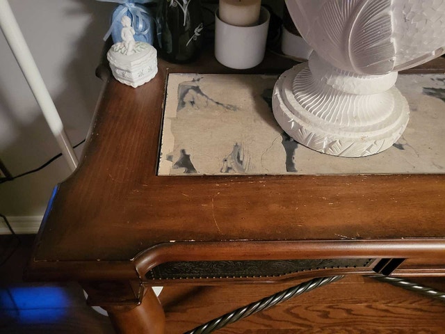 Ornate Wood Entrance/Sofa Table - Lovely Details - photo 3