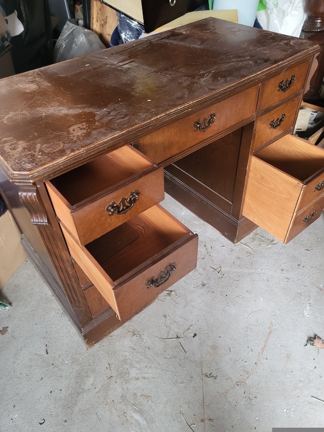 Double Pedestal Desk or Vanity - Solid Wood - Needs TLC - photo 4