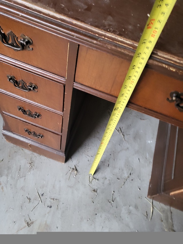 Double Pedestal Desk or Vanity - Solid Wood - Needs TLC - photo 5