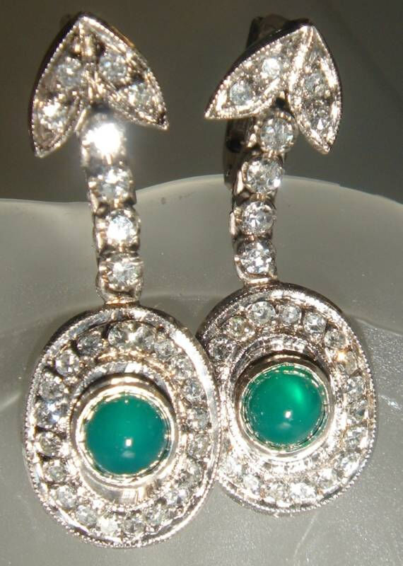 Deco Retro 18K Gold Diamond Chrysoprase Dangle Earrings - photo 2