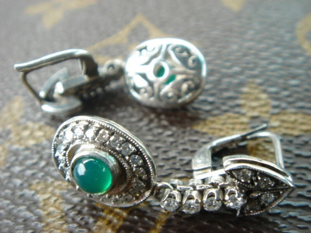 Deco Retro 18K Gold Diamond Chrysoprase Dangle Earrings - photo 5