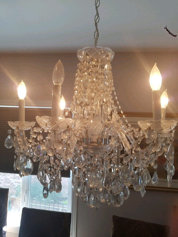 Lovely Diningroom Crystal Chandelier 20" Wide x 20" - photo 2