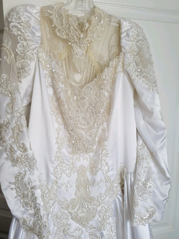 Wedding dress size 14 16 tall 5 ft 10 in - photo 4