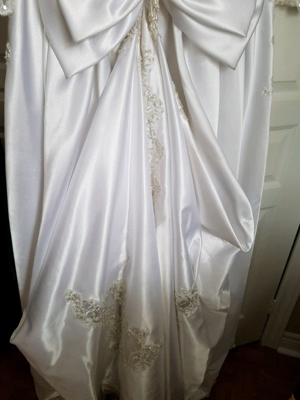 Wedding dress size 14 16 tall 5 ft 10 in - photo 5