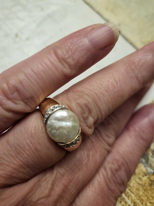 14k Coin Pearl and Diamond Right Hand Ring Art Deco - photo 3