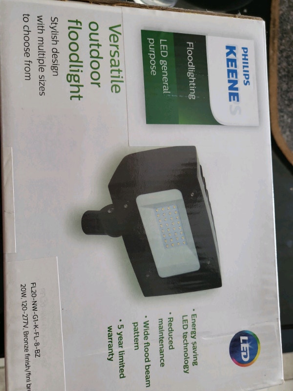NEW IN BOX Phillips LED Floodlight Outdoor Lighting