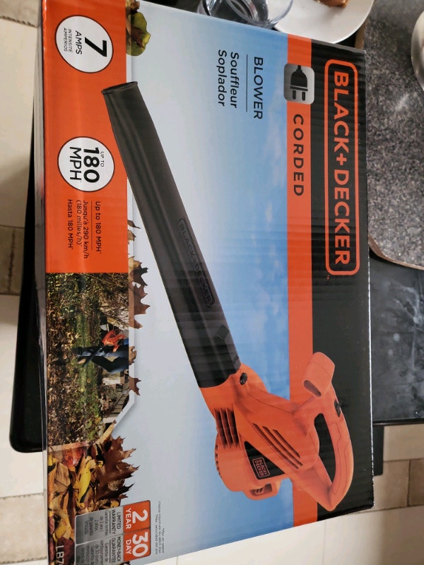 New in Box Black and Decker Blower
