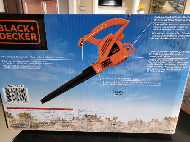 New in Box Black and Decker Blower - photo 3