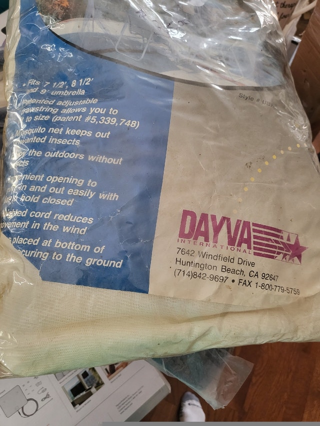New Mosquito Net for Umbrella/Gazebo up to 9 ft - photo 3