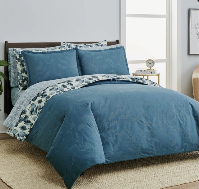 Scott Living Meadow Leaves Gray Cotton Blend Duvet Cover Set