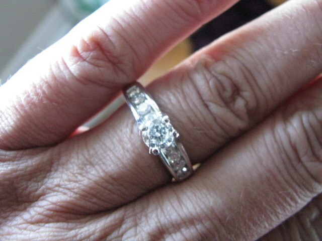 1 ct Platinum Engagement Ring - Size 8 3/4 - photo 3