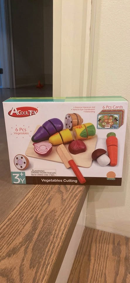 Brand new toys in box. - photo 3