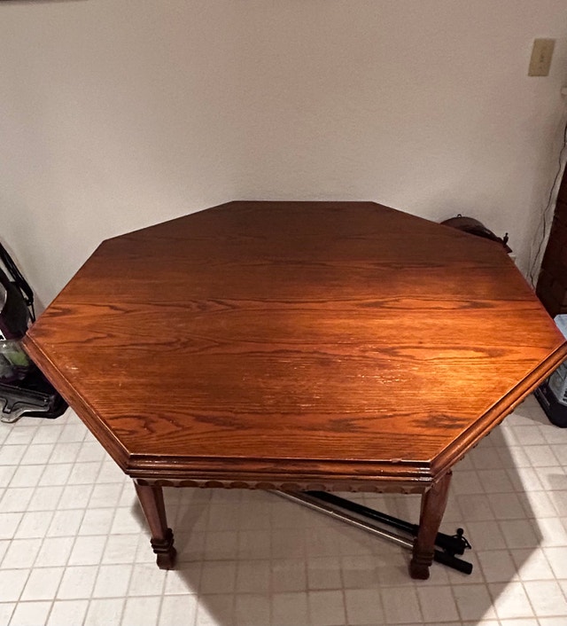 Octagon Table