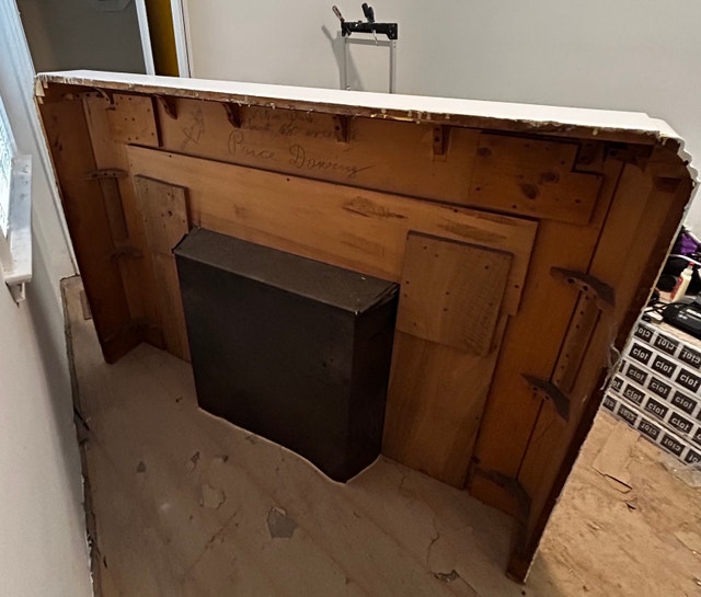 Fireplace Mantle with Screen - photo 4