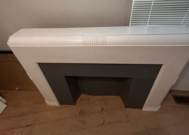 Fireplace Mantle with Screen - photo 5