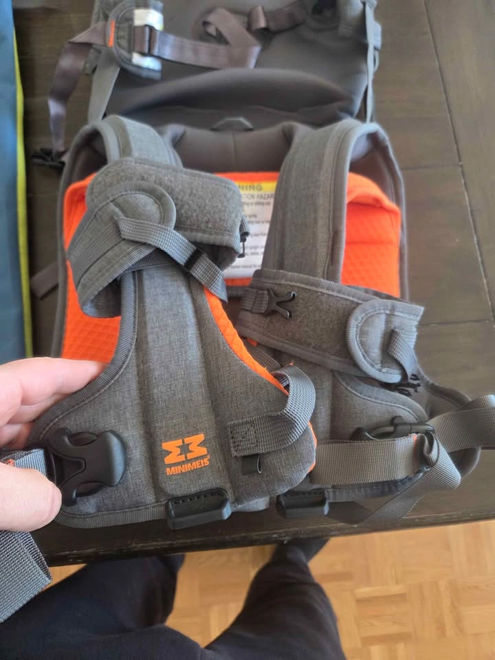 MiniMeis G4 Child Shoulder Carrier, Grey - photo 3