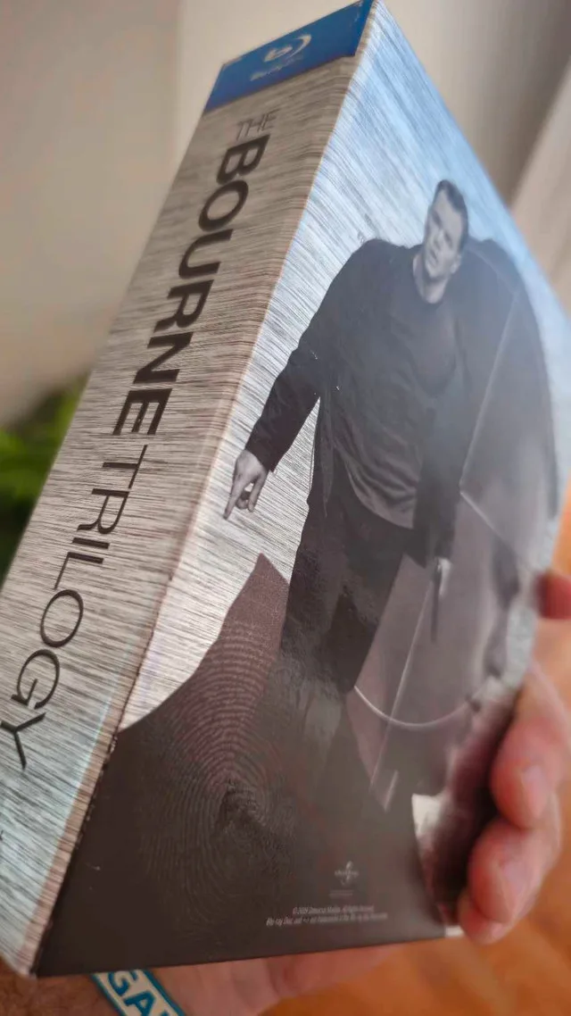 The Bourne Trilogy image indicator(2)