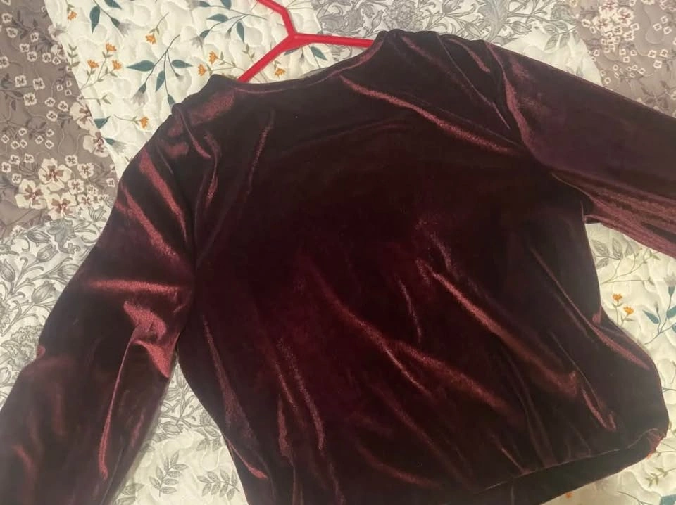 Dex Velvet Wrap Top M - photo 5