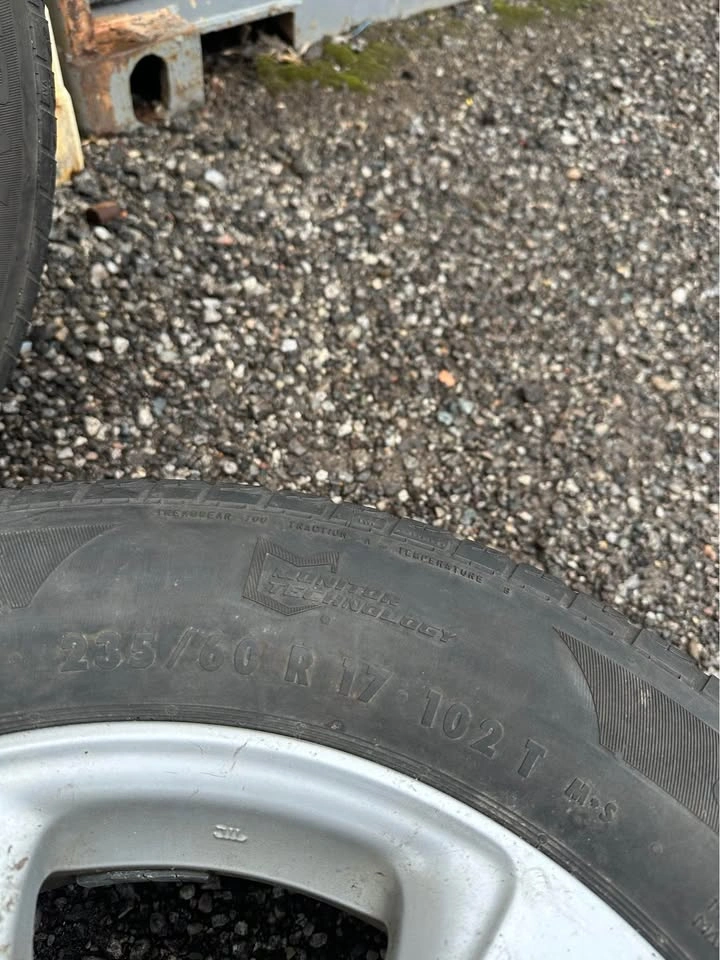 OEM 17” Toyota Sienna Rims On All Season Tires - photo 4
