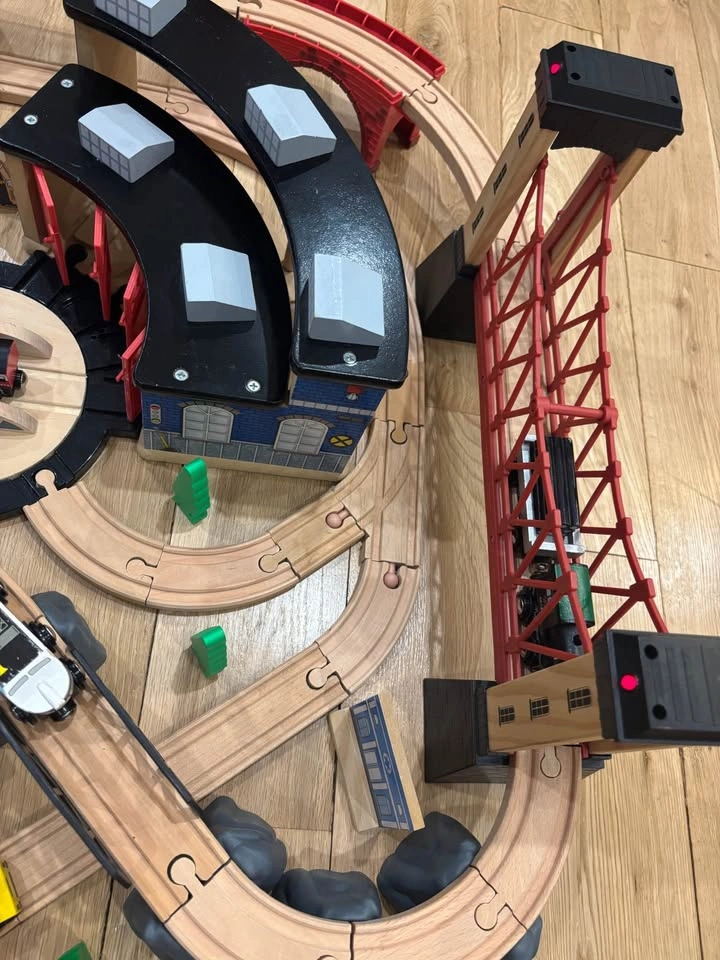 Thomas & Friends Comparable Wooden Train Set - photo 5