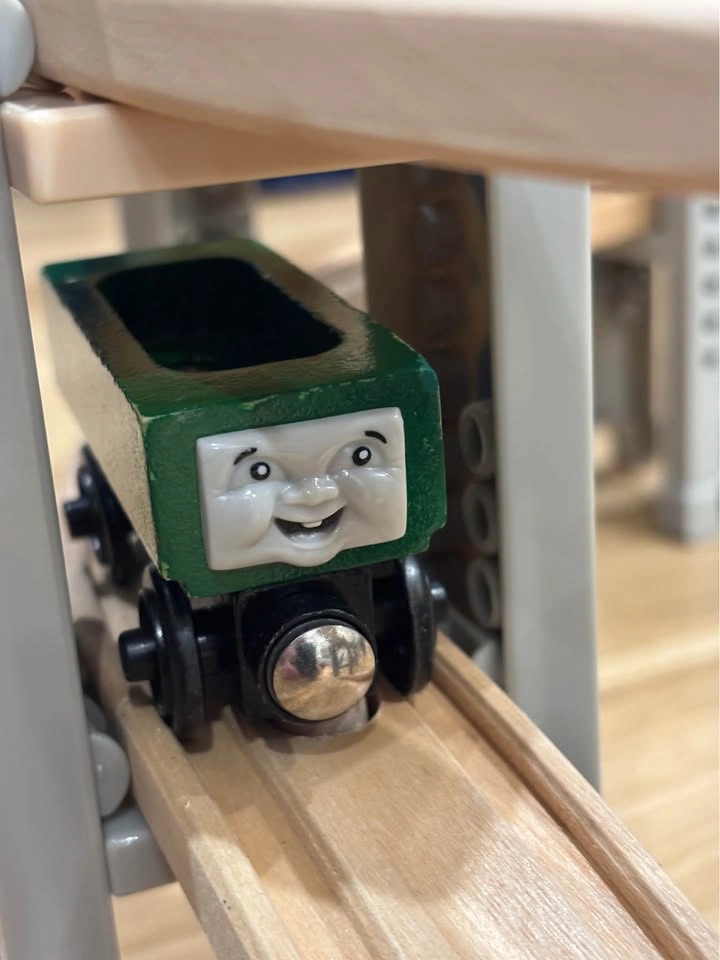 Thomas Comparable Spiral Wood Train Set - photo 3