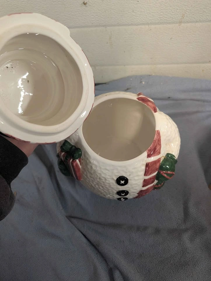 Vintage Snowman Cookie Jar & Salt/Pepper Shakers - photo 2