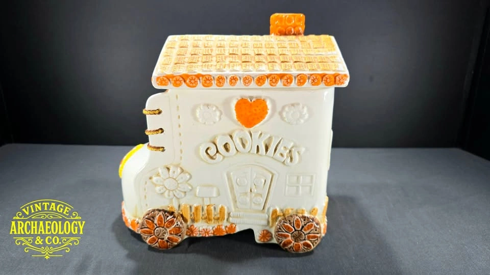 CERAMIC COOKIE JAR FLORAL SHOE HOUSE BY NAPCOWARE - photo 4