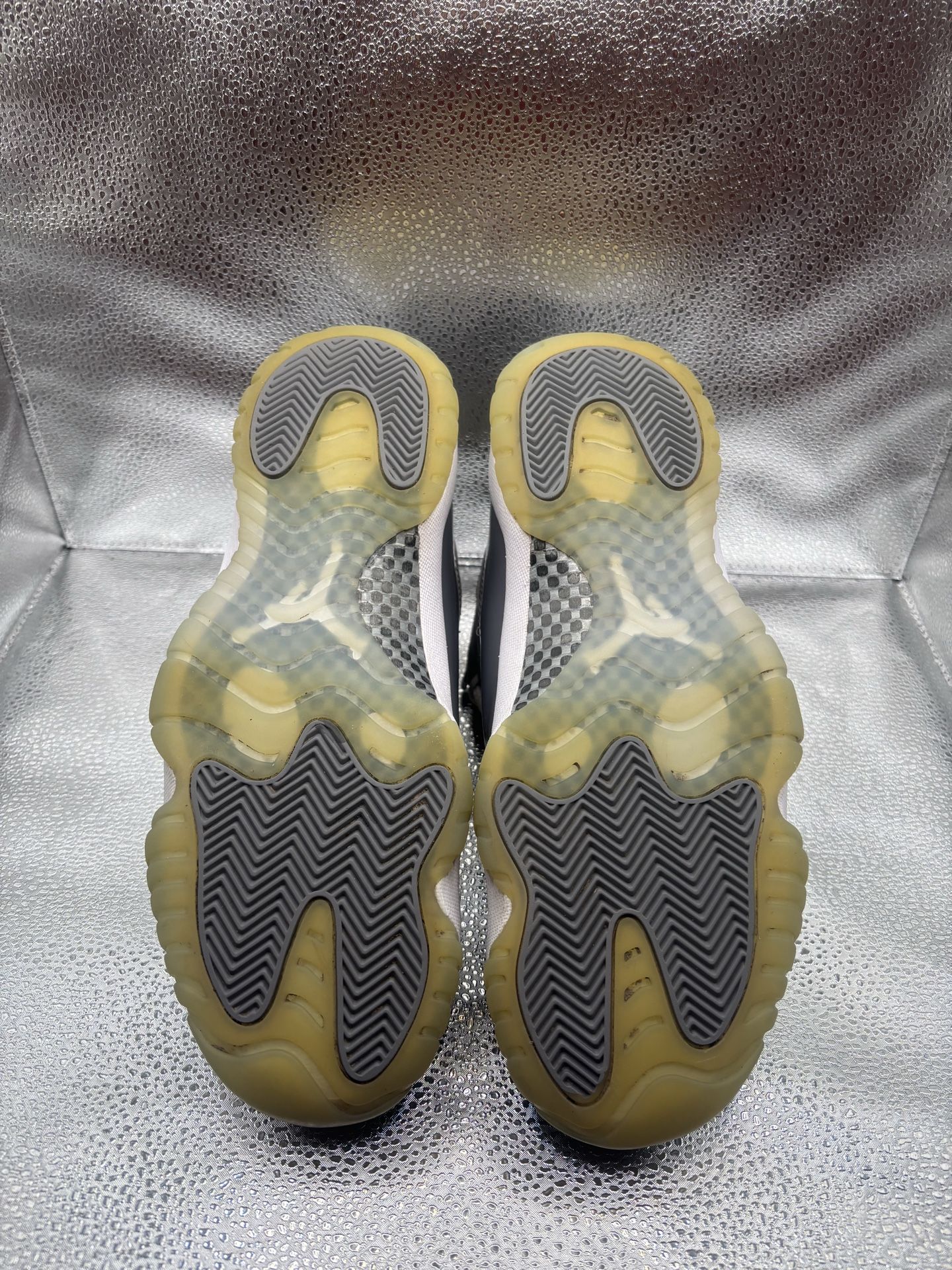 Air Jordan 11 Cool Grey 2021 - photo 3