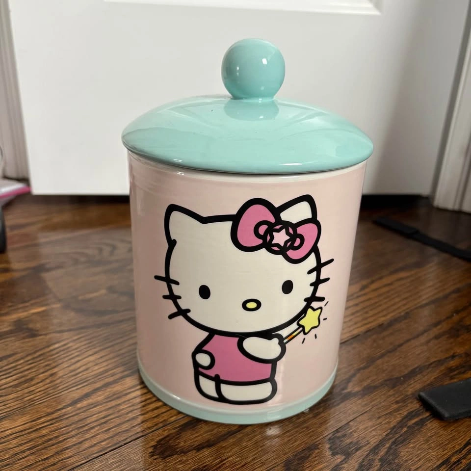 Hello Kitty Cookie Jar - photo 2