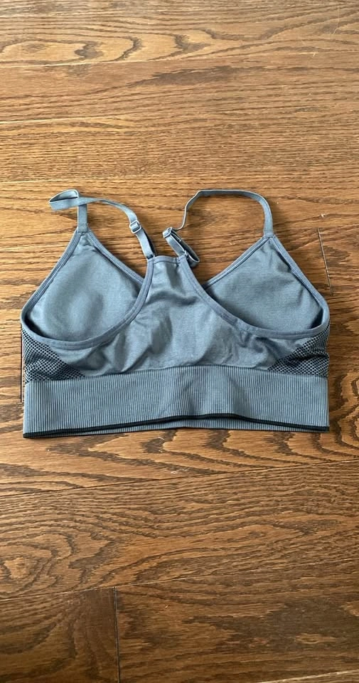 PINK Victoria Secret Sports Bra - photo 2