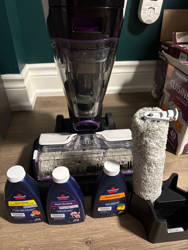 Bissell CrossWave Pet Pro – Like New (Used Once) - photo 2