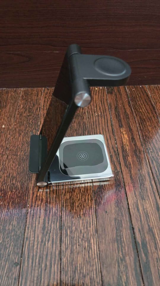3 Fold Wireless Charger - photo 4