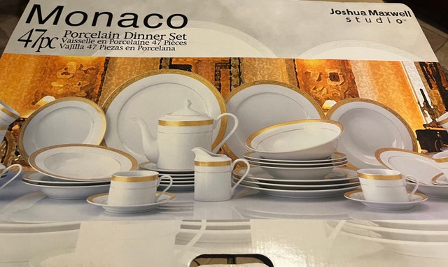 BRAND NEW IN BOX - 47pc Joshua Maxwell Studio "Monaco" Porcelain