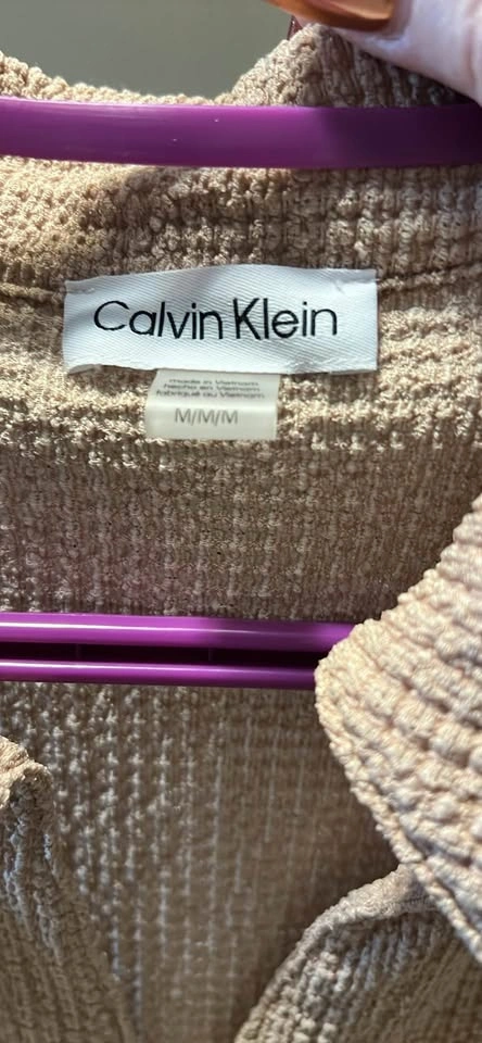Cute fitting Calvin Klein ladies top - photo 3