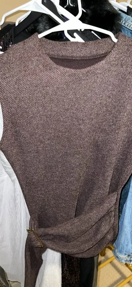 Very Cute Ladies Top - photo 3