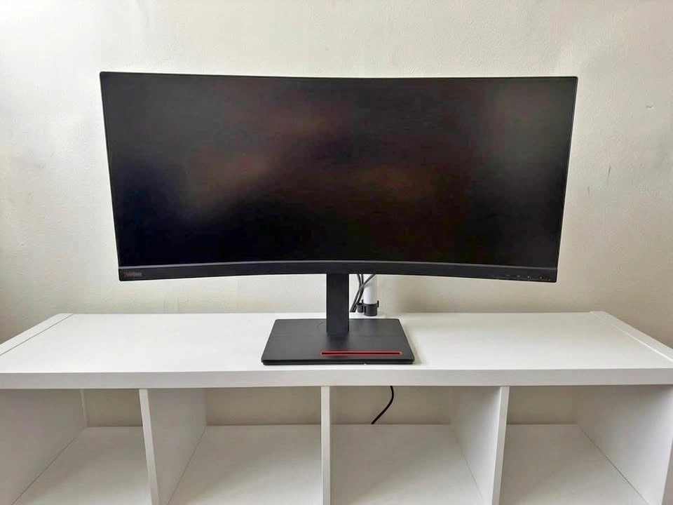 Lenovo Thinkvision 34-inch WQHD Curved Monitor