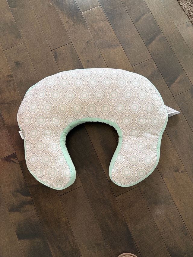 Comfort Harmony Breastfeeding Pillow