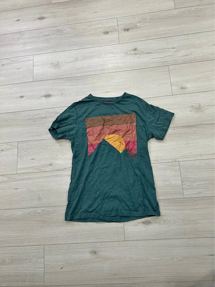 T Shirt Medium